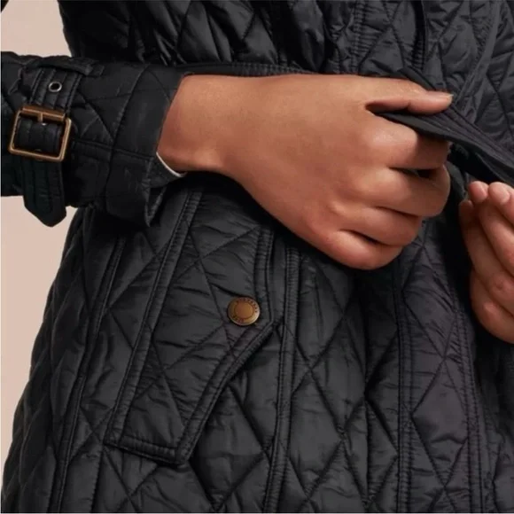 Burberry Finsbridge Black Quilted Belted Hooded Jacket Coat